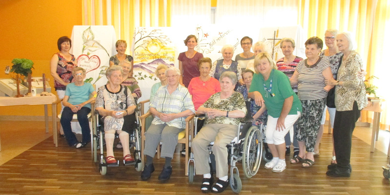 Gruppenfoto nach der Andacht / Haus St. Peter