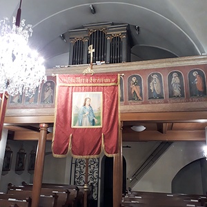 Pama - Pfarrkirche Allerheiligen / Gottfried Allmer