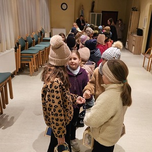 Sammeln im Kommunikationsraum der Pfarrkirche
