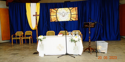 Altar im Pavillon                             