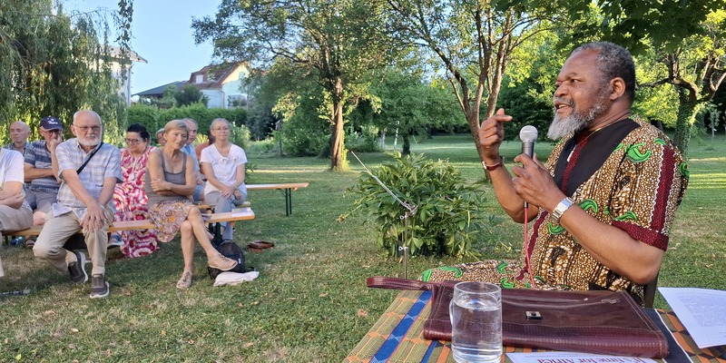 Gartengespräch mit Fabian Mmagu / Barbara Buchinger Pfarre Oberpullendorf